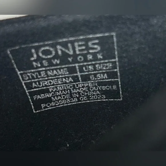 Jones New York Aurdeena Women's Black Suede Square Toe Block Heel - Size 6.5M - Picture 8 of 8